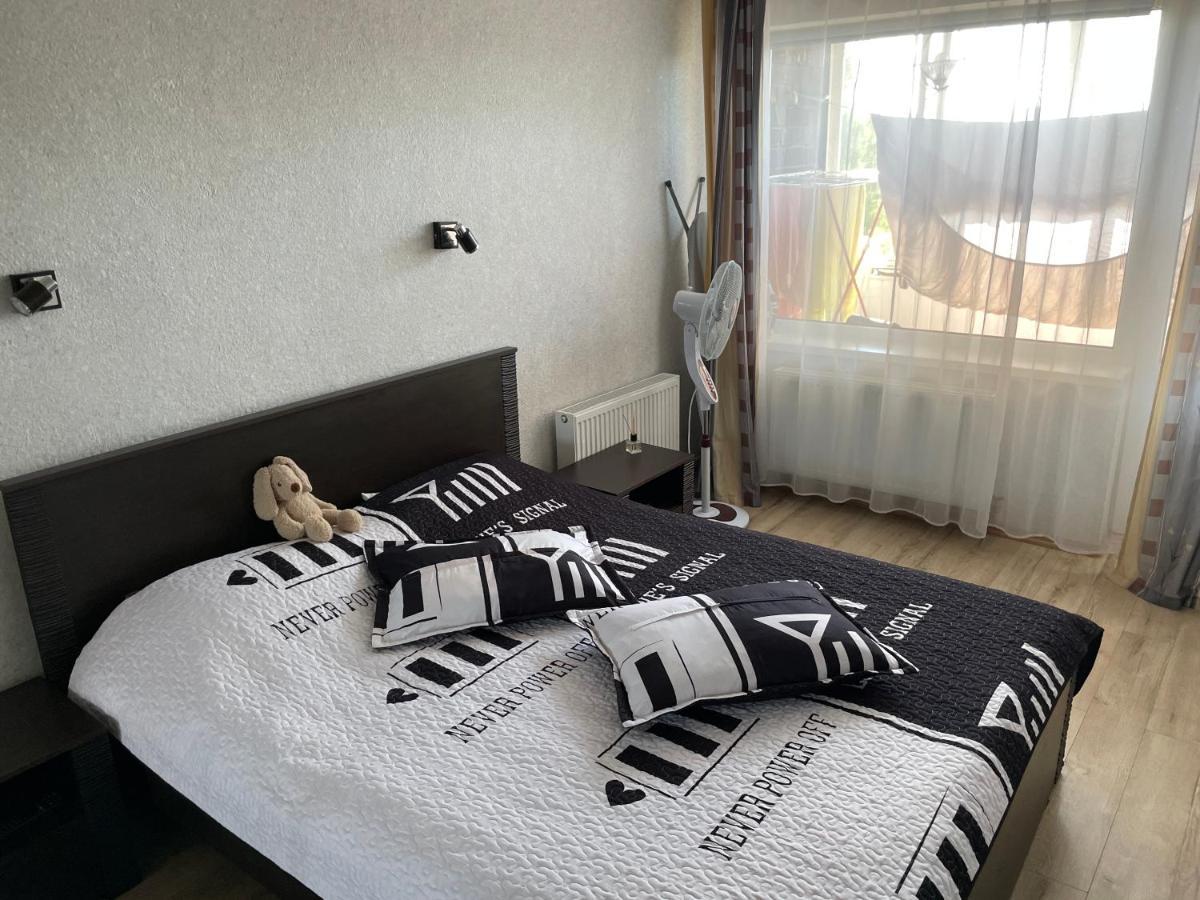 Апартаменти Happy Guest Apartament Юрмала Екстер'єр фото